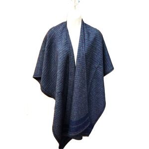 Vintage HATTIE CARNEGIE New York Pure Shetland Wool Shawl